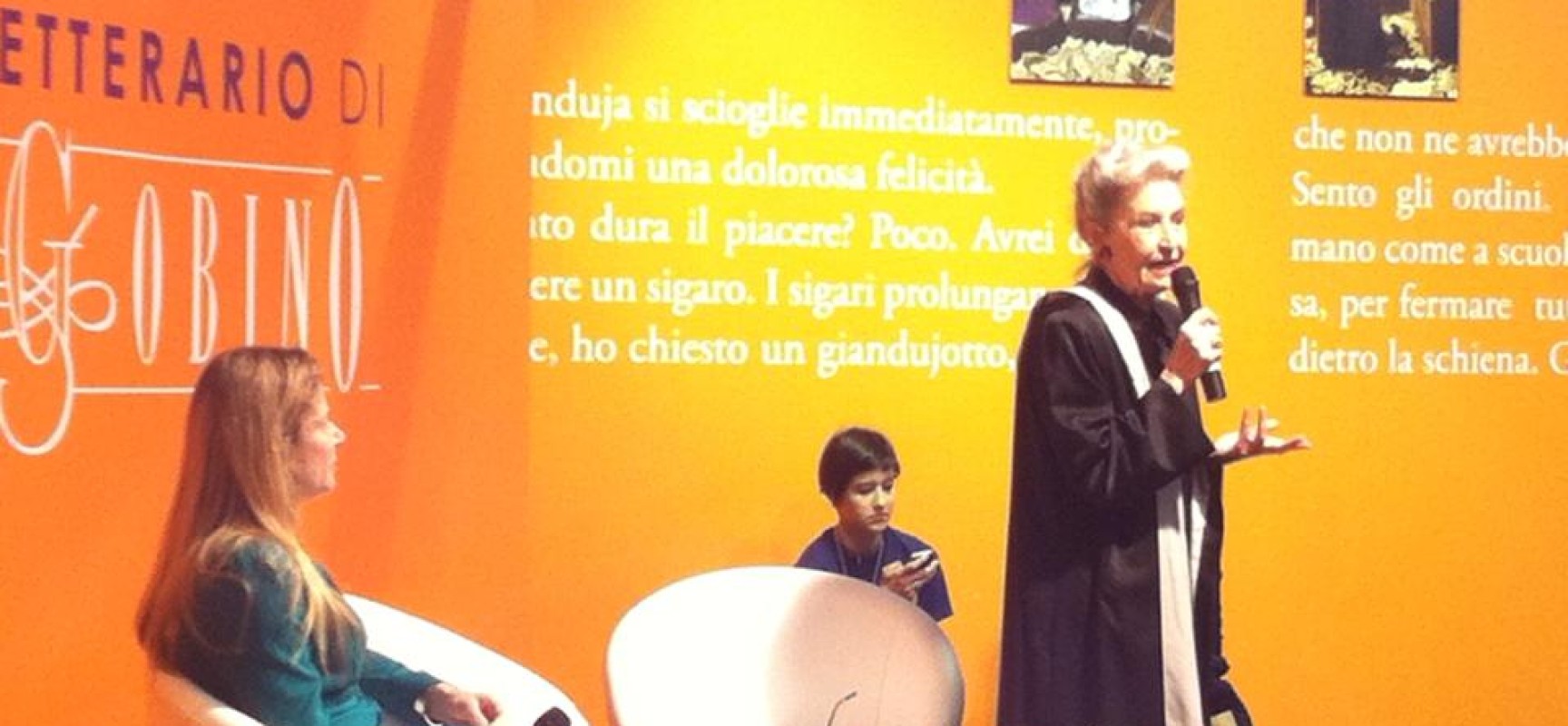 La Guardiana Del Faro: lettere d’amore alla radio.