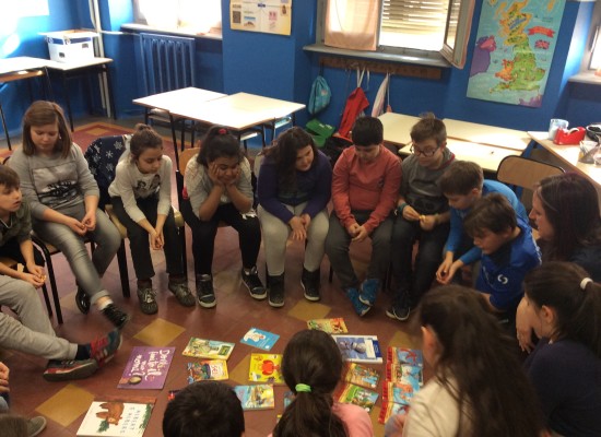 Sara Marconi racconta il suo primo incontro con la Scuola Elementare di Chieri che la ha adottata