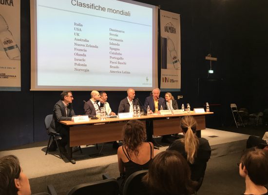 Elena Ferrante: dall’anonimato al successo