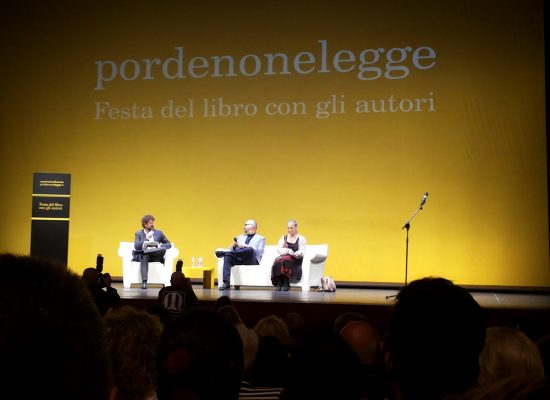 Carlos Ruiz Zafòn inaugura Pordenonelegge con una dichiarazione d’amore alla letteratura