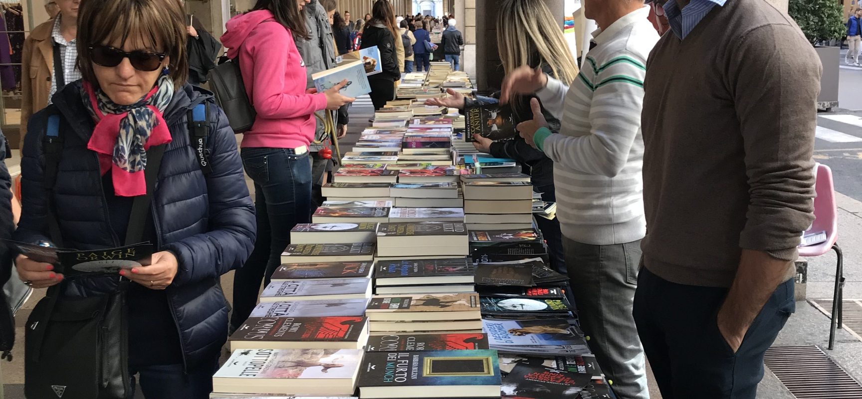 Una libreria a cielo aperto: portici di carta.