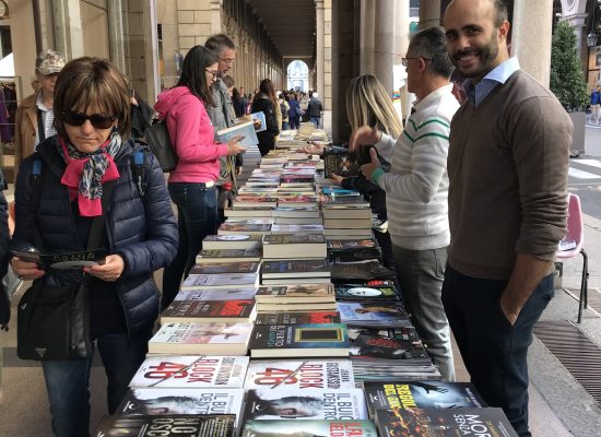 Una libreria a cielo aperto: portici di carta.