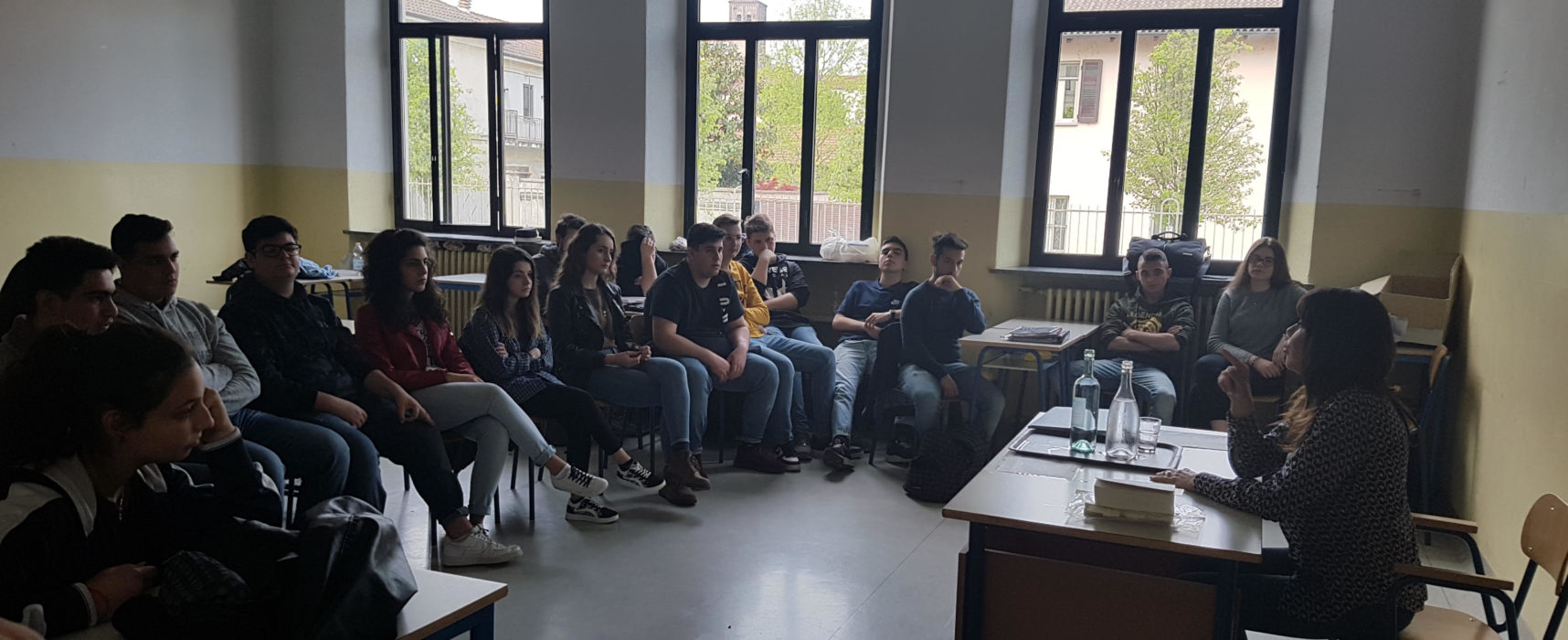 I ragazzi dell’Istituto Sergio Ronco di Trino Vercellese commentano l’ultimo incontro con Laura Calosso